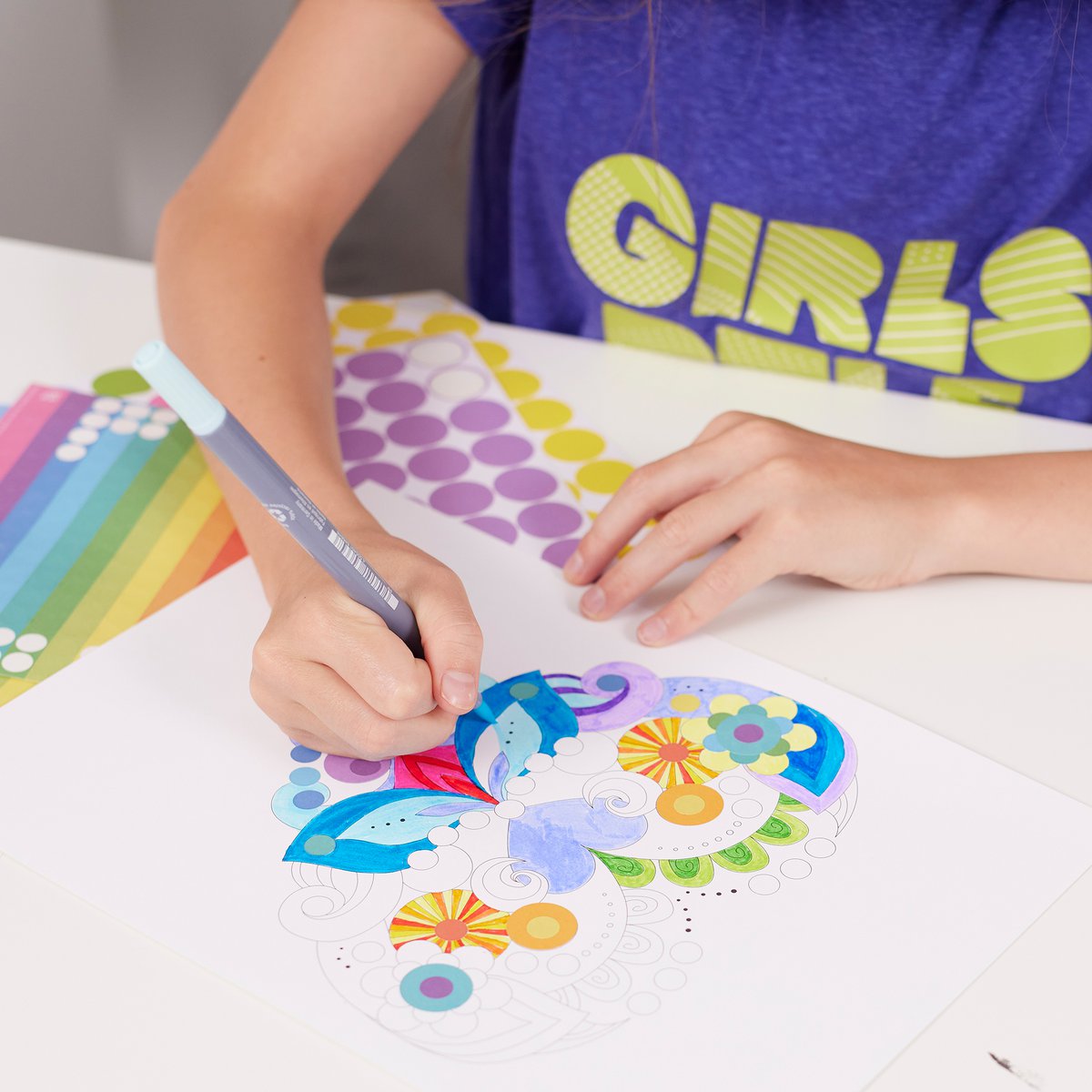 Dot on® | Dots & Colour kleurset met dot stickers - 21x30 cm