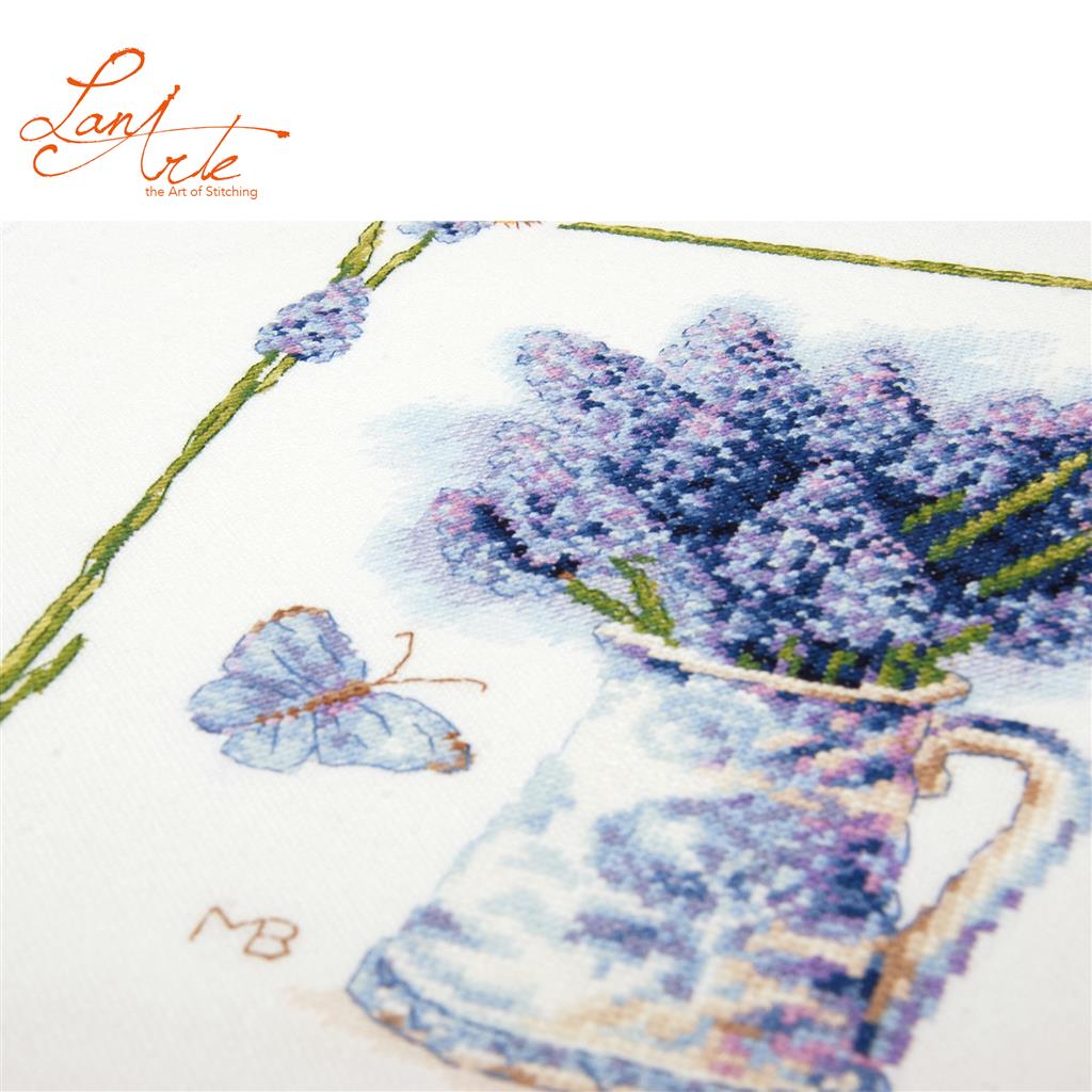 LanArte | Borduurpakket Blauwe druifjes | 27 x 37 cm