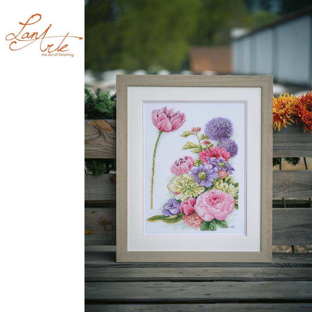 LanArte | Borduurpakket Bloemenpracht | Aida | 32 x 48 cm