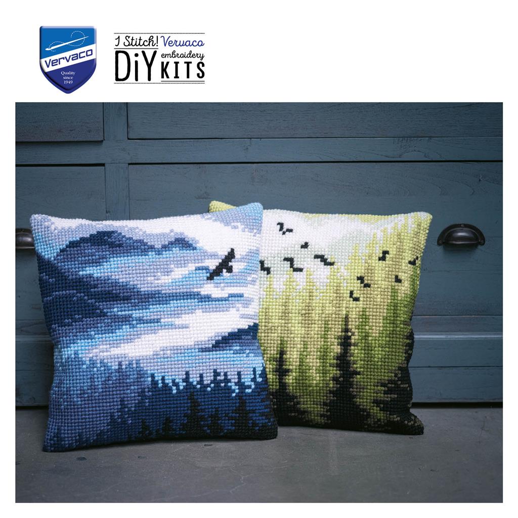 Vervaco | Kruissteekkussen kit Blauw landschap