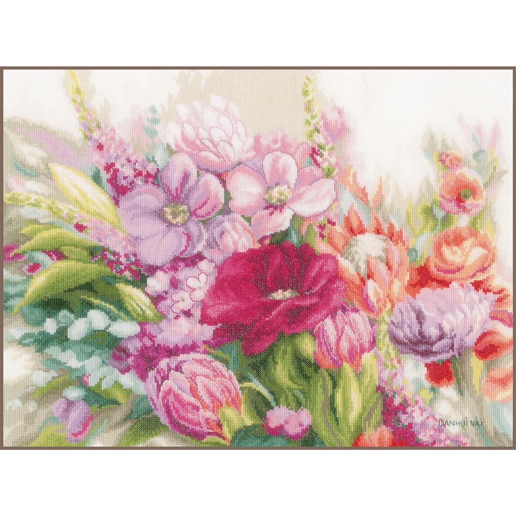 LanArte | Borduurpakket Bright Florals | Katoen | 47 x 37 cm