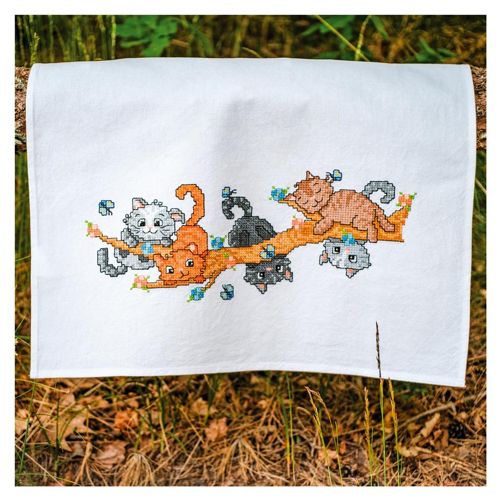Vervaco | Handdoek kit Spelende poesjes | ca. 46 x 71 cm