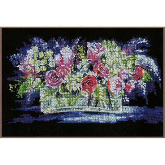 LanArte | Borduurpakket Roses and Lilacs | 22 x 33 cm