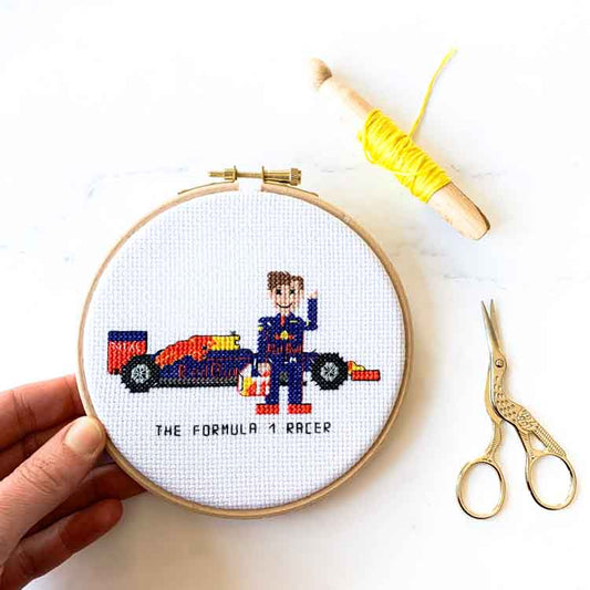 Studio Koekoek | Borduurpakket - Formule 1 driver - m