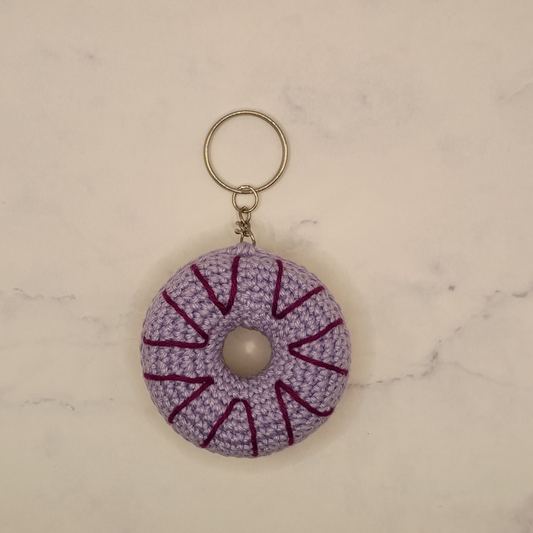 Handgemaakt | Sleutelhanger Donut Ø 6 cm paars