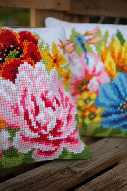 Vervaco | Kruissteekkussen kit Kleurige bloemen