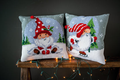 Vervaco | Kruissteekkussen kit Kerstkabouter op ijs
