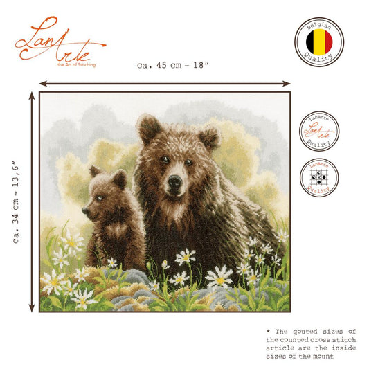 LanArte | Borduurpakket Beren in het bos | 45 x 34 cm
