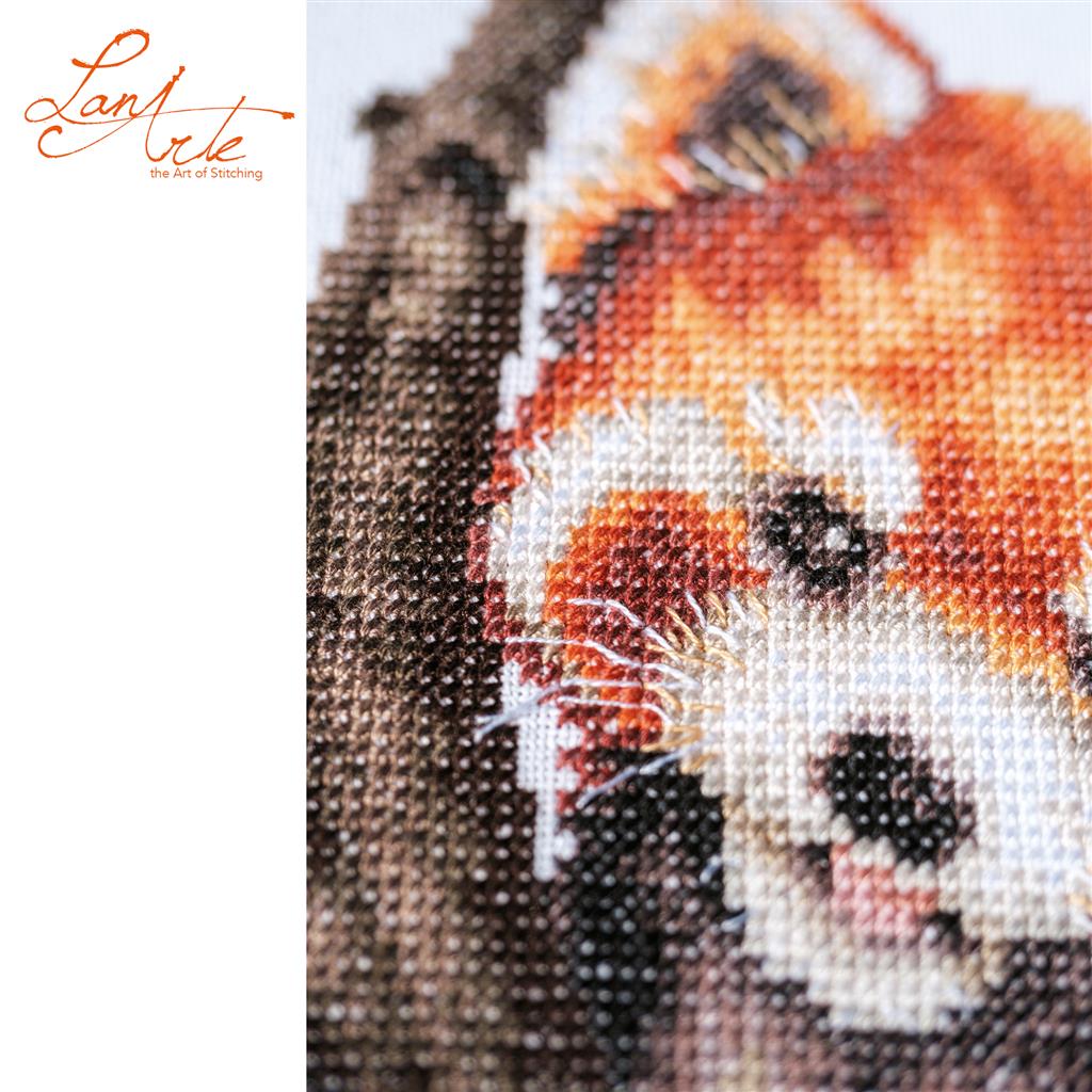 Lanarte | Telpakket kit Snuggled in the Maple tree | ca. 23 x 34 cm