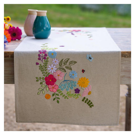 Vervaco | Loper kit Vrolijke lente | ca. 35 x 95 cm