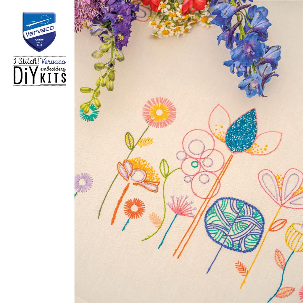 Vervaco | Tafelkleed kit Stylish Florals | ca. 72 x 72 cm