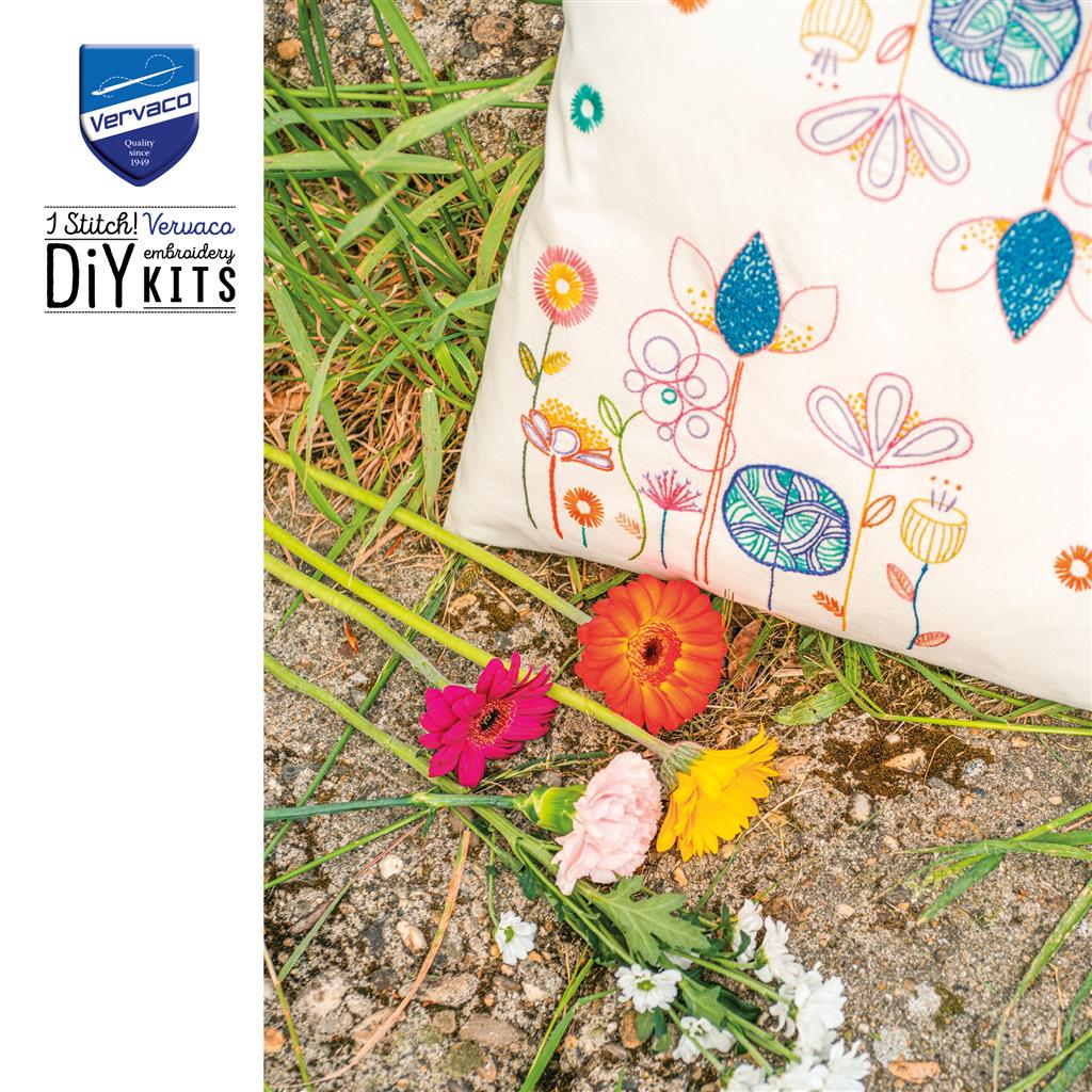 Vervaco | Kussen kit Stylish Florals | ca. 40 x 40 cm