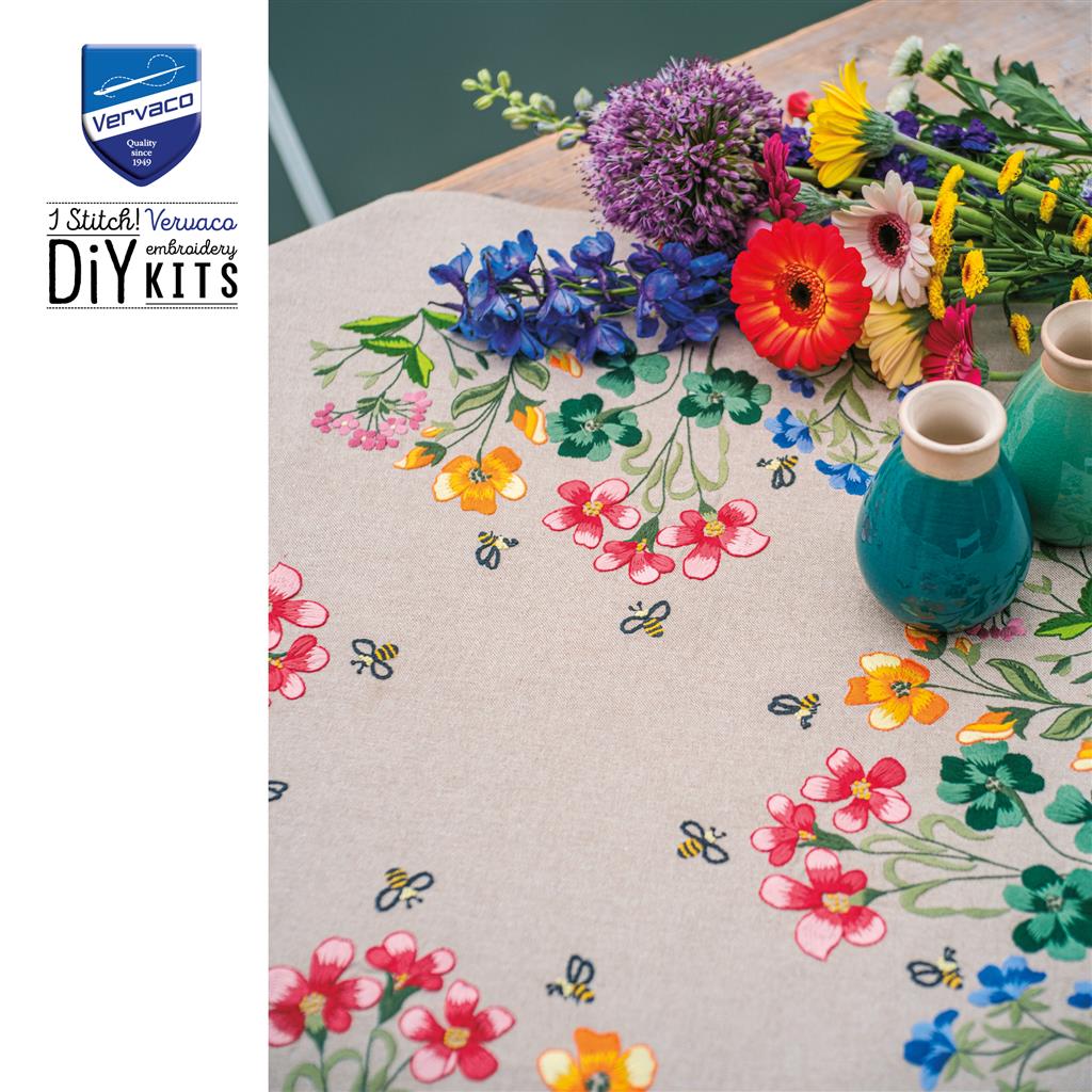 Vervaco | Tafelkleed kit Meadow Flowers | ca. 72 x 72 cm