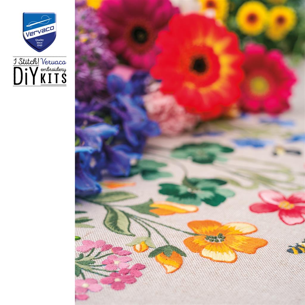 Vervaco | Tafelkleed kit Meadow Flowers | ca. 72 x 72 cm