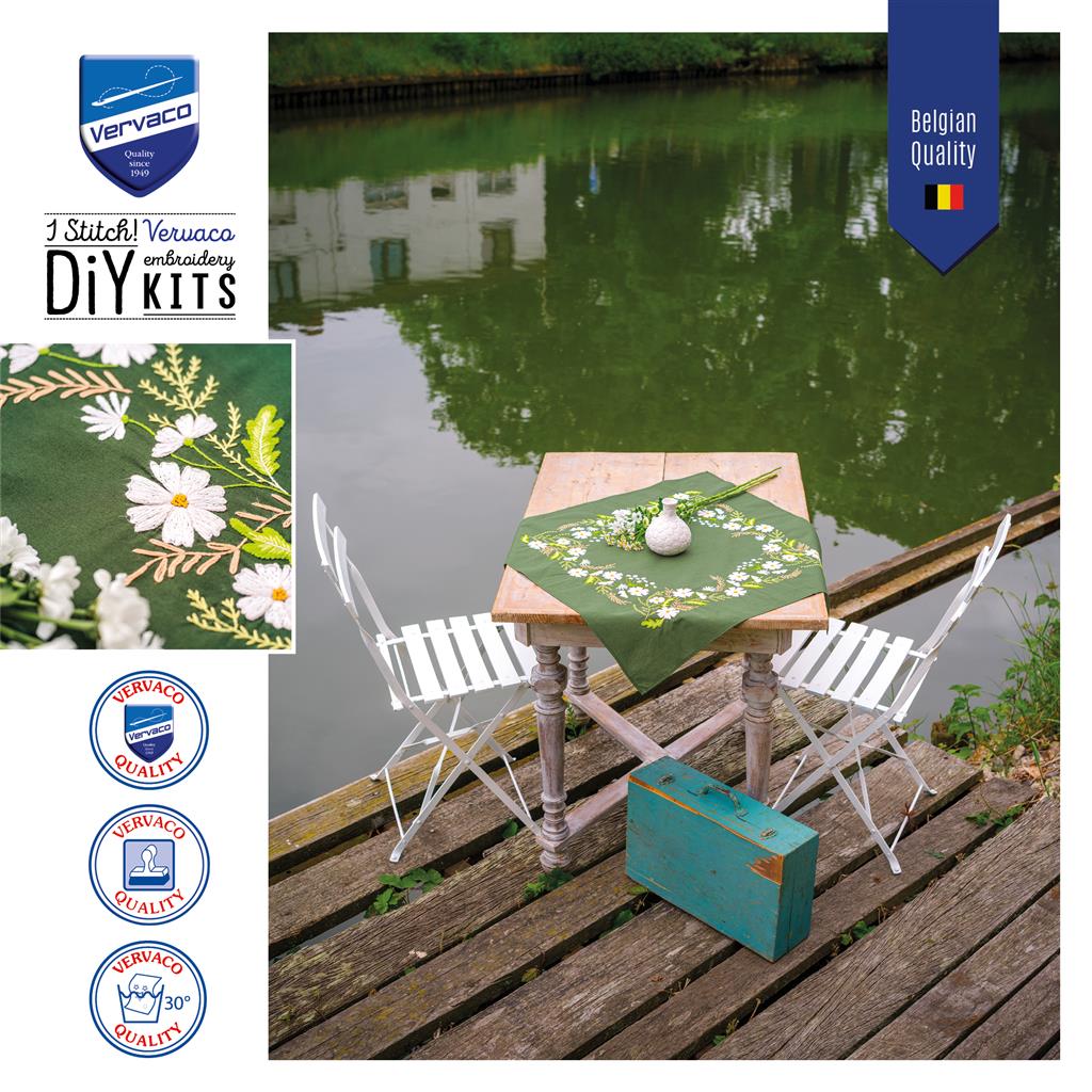 Vervaco | Tafelkleed kit Witte bloemen | ca. 72 x 72 cm