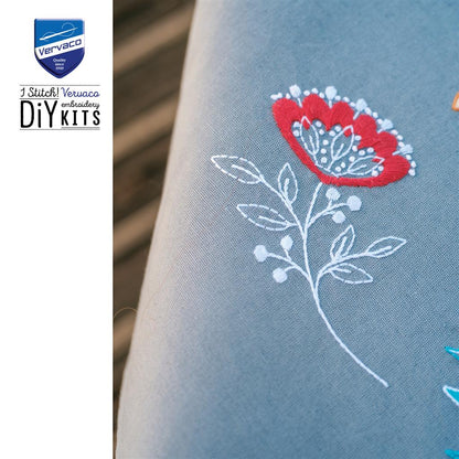 Vervaco | Tafelkleed kit Bloemen en takjes | ca. 72 x 72 cm