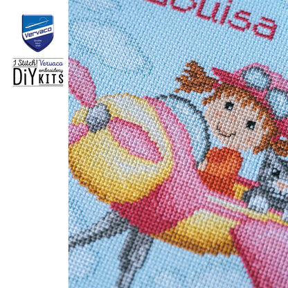 Vervaco | Telpakket kit Vliegtuig met meisje en poesje | ca. 22 x 22 cm